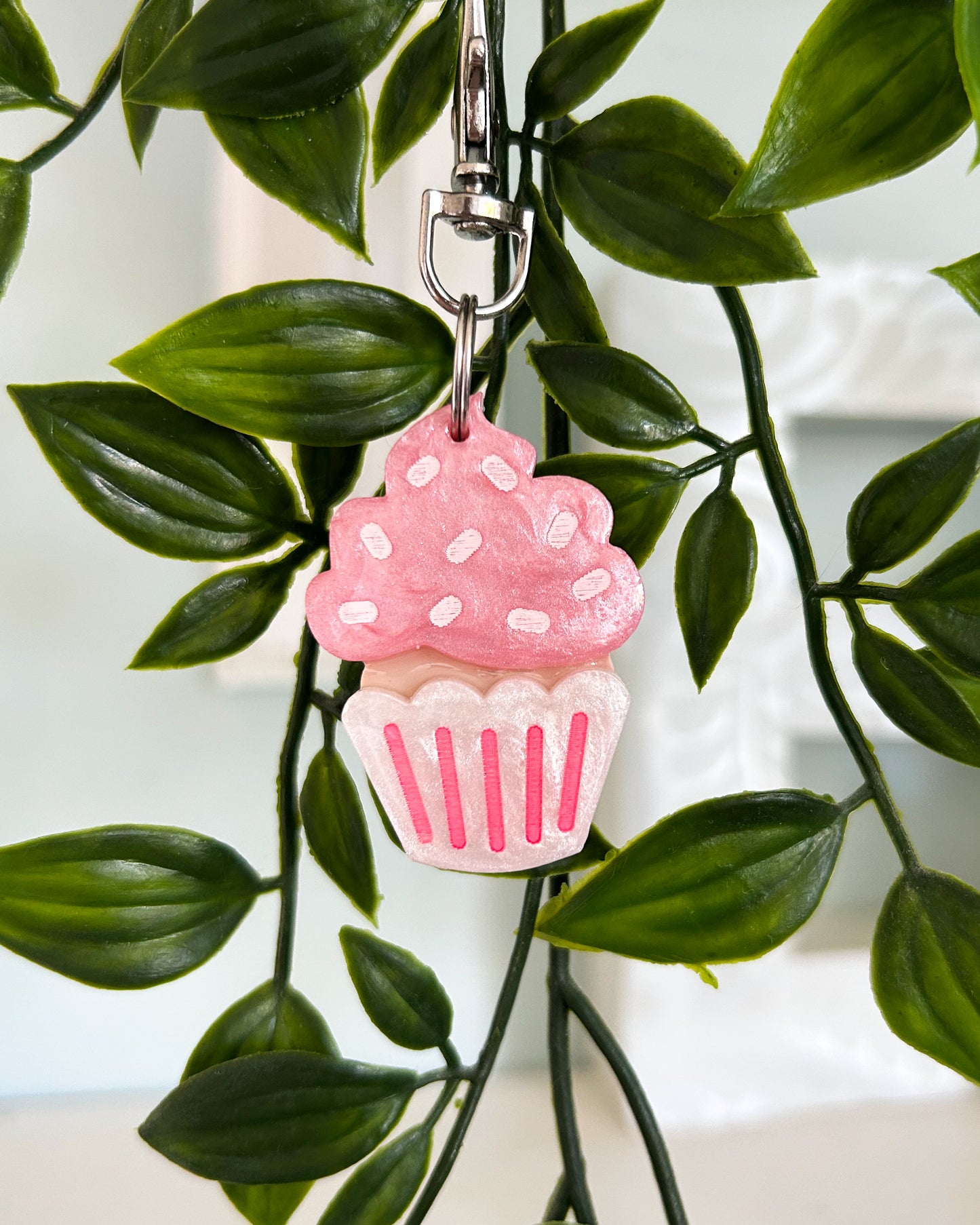 Cupcake Resin ID Dog Tag / Pet Tag / Keyring