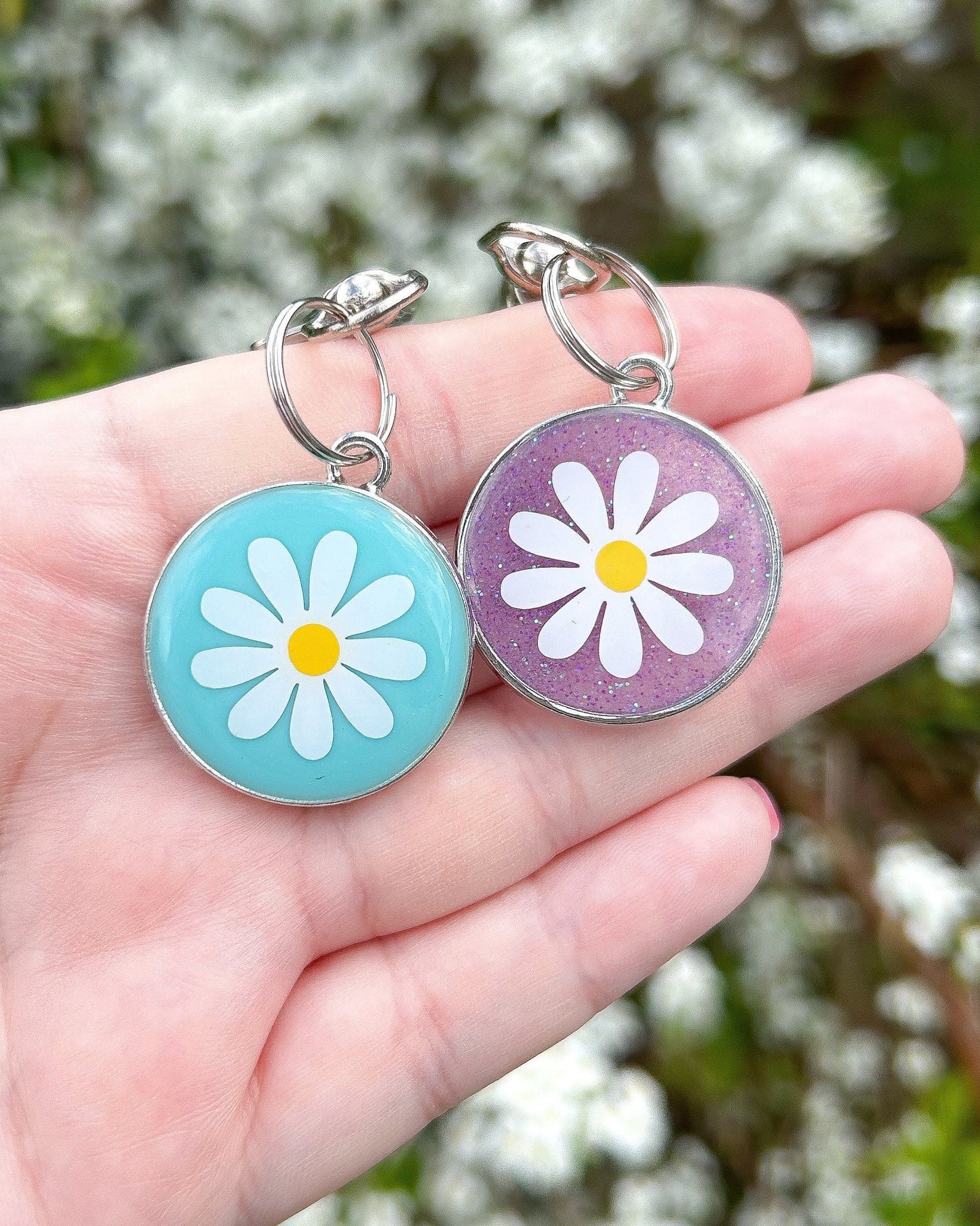 Daisy Resin ID Dog Tag / Pet Tag / Keyring