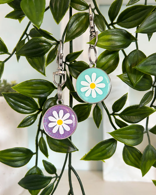 Daisy Resin ID Dog Tag / Pet Tag / Keyring